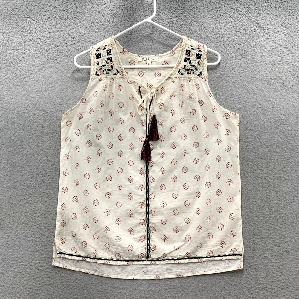Solitaire Bohemian Preppy Embroidered Sleeveless Top Keyhole Tasseled Size S